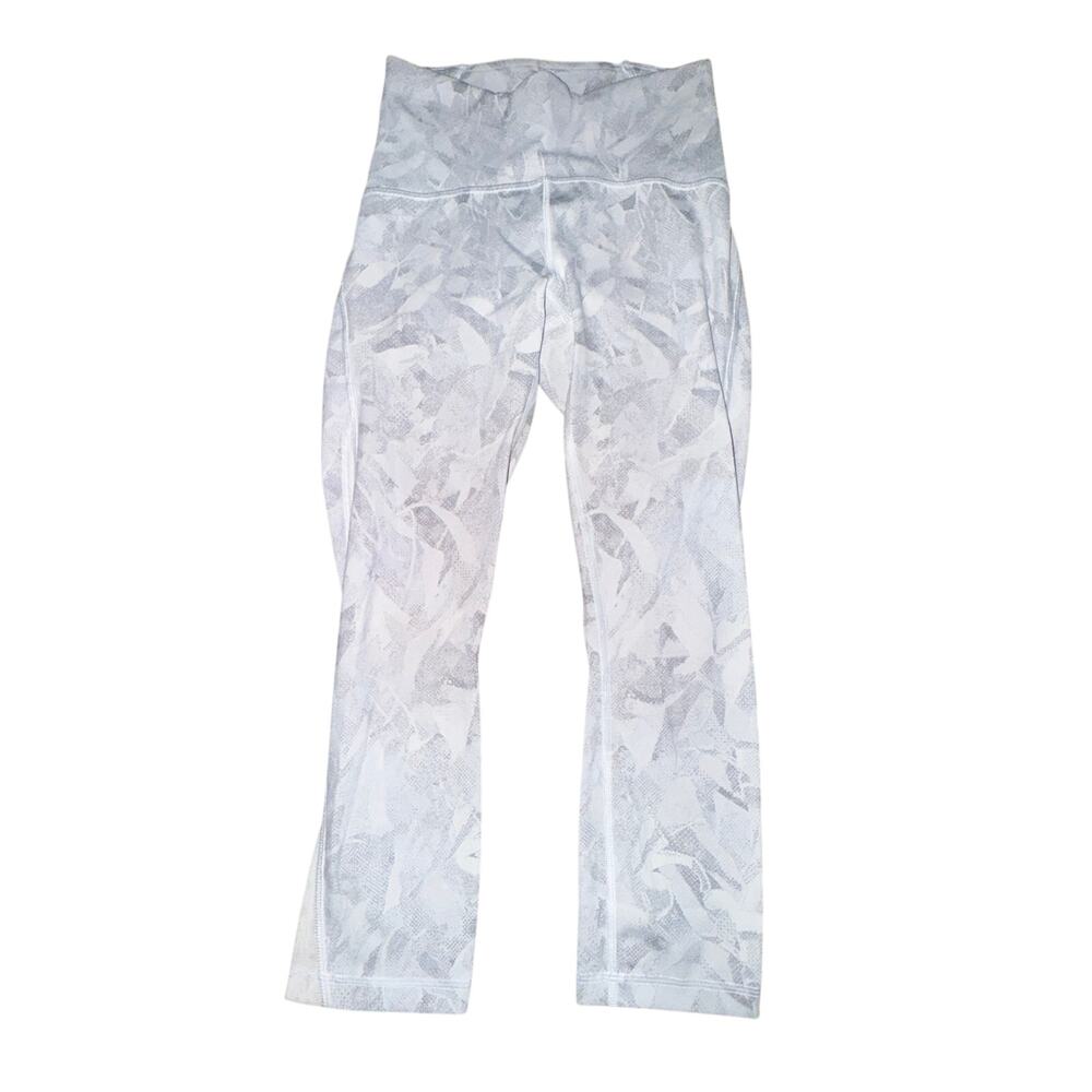 Lululemon Train Times Crop Women's Size 4 Jasmine White Multi Luxtreme Mesh 21"